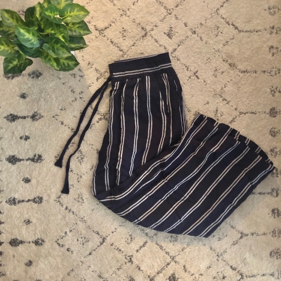 a new day Pants - Striped Mid-Rise Wide Leg pants - A New Day Navy S